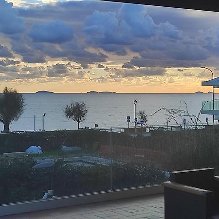Stella Di Mare Vila Terracina Exterior foto