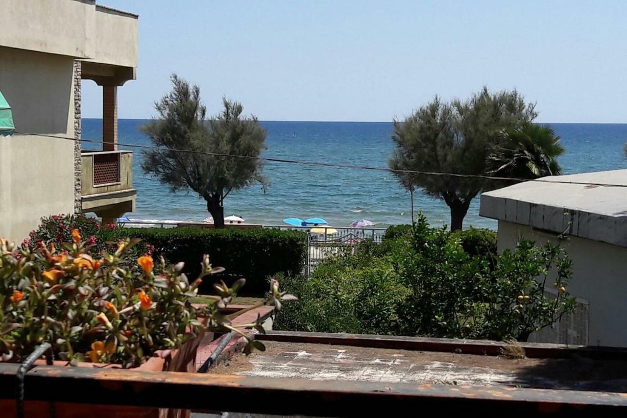 Stella Di Mare Vila Terracina Exterior foto